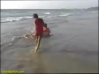 Ινδικό παραλία διασκέδαση με ευτυχισμένος τέλος, ελεύθερα βρόμικο συνδετήρας 88