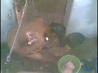 Neste dør indisk bhabhi i dusj mms