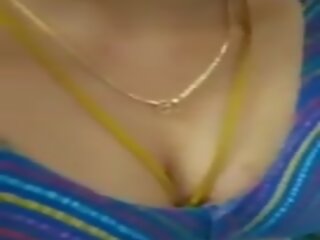 Tamil Housewife Gomathi Showing Her first-rate Boobs with Audio