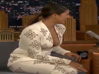 Priyanka chopra glorious modifica - jimmy fallon intervista (with discorso)