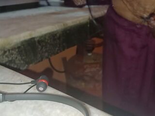 Frist čas špinavé video s bhabi ik kuchyňa sex: indické starý človek špinavé video