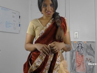 Hornysouth indisk søster i lov rollespill i tamil med