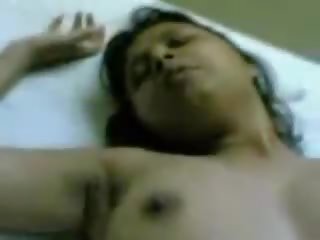 Indian teenage babe fucking with her uncle in hotel room