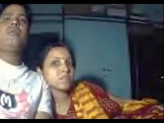 Indiano amuter sedusive coppia amore ostentando loro sesso film vita - wowmoyback